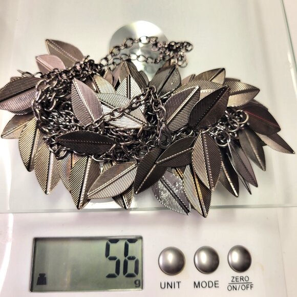 Gunmetal Leaf Dangling Clusters Choker Necklace - Picture 11 of 11